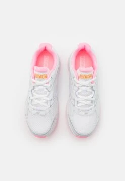 Go Run Consistent Lace Up - Hardloopschoenen Neutraal - White/Pink -Skechers 0332970e659e4419afb08858d837279e