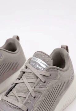 Skechers Squad - Sneakers Laag - Brown -Skechers 05119d1893944ad1be28a47b82a801e7