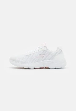 Go Walk 6 - Sportieve Wandelschoenen - White/Pink