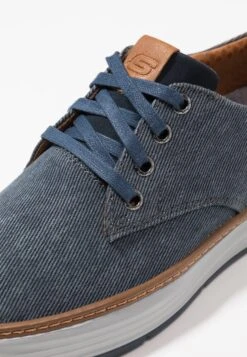 Skechers Moreno - Sneakers Laag - Navy 13 Skechers Moreno - Sneakers Laag - Navy -Skechers 0f483186ef2d4c709380bf9bbbb87ebf