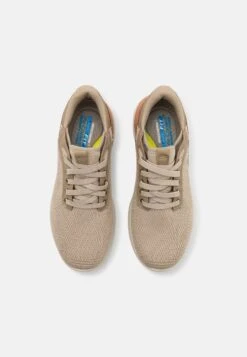 Skechers Lattimore - Sneakers Laag - Taupe -Skechers 2d2f4f0639114eaf958eb3b621e96d87