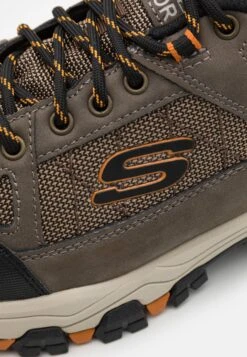 Skechers Selmen Cormack - Sneakers Laag - Dark Taupe -Skechers 93af583face746939692702b46ddc07c