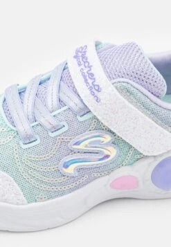 Skechers Princess Wishes - Sneakers Laag - Lavender/Multi-Coloured 13 Skechers Princess Wishes - Sneakers Laag - Lavender/Multi-Coloured -Skechers 962909ee4720415aa9474eae649b10b7