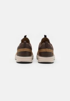 Skechers Crowder Colton - Sneakers Laag - Tan -Skechers b37f522fce8f4e879f01ee3b6dc98081