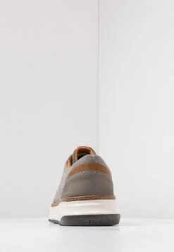 Skechers Moreno - Sneakers Laag - Taupe 11 Skechers Moreno - Sneakers Laag - Taupe -Skechers b9284f888ed04fde8b234922e1e8138c