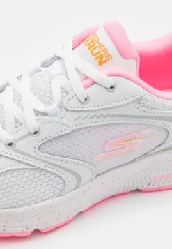 Go Run Consistent Lace Up - Hardloopschoenen Neutraal - White/Pink -Skechers d69585b6642a4885b582c3bfd9a8d73e