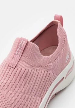 Go Walk Arch Fit Stretch Slip On - Sportieve Wandelschoenen - Light Pink -Skechers f821d15169cb4a7c9ec6a02d339ac0a2